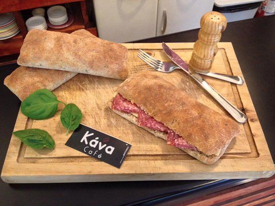 Káva Café